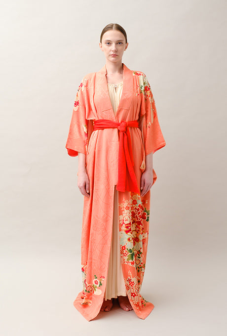 Kimono and Obi Sash Vintage 100% Silk Embroidered Gown Robe Velnica From Japan