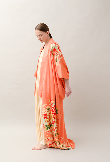 Kimono and Obi Sash Vintage 100% Silk Embroidered Gown Robe Velnica From Japan