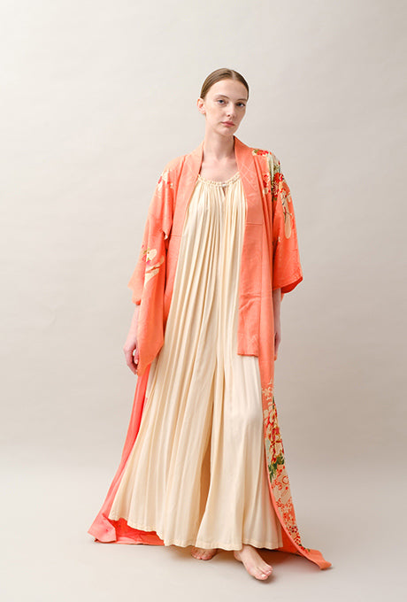 Kimono and Obi Sash Vintage 100% Silk Embroidered Gown Robe Velnica From Japan
