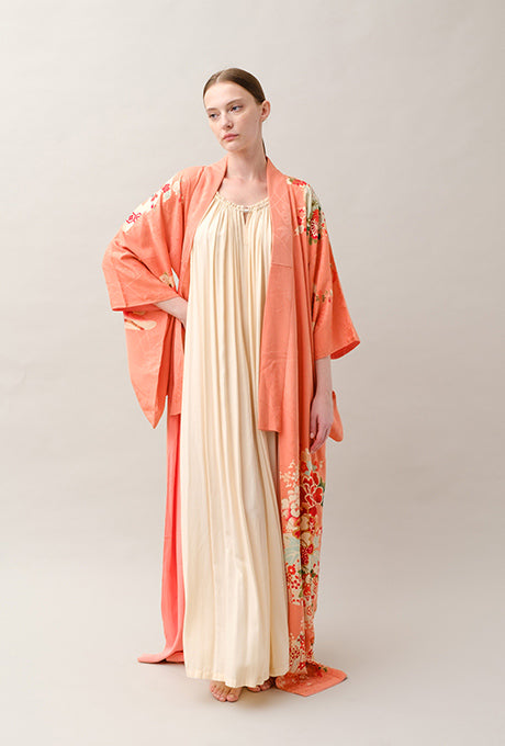 Kimono and Obi Sash Vintage 100% Silk Embroidered Gown Robe Velnica From Japan