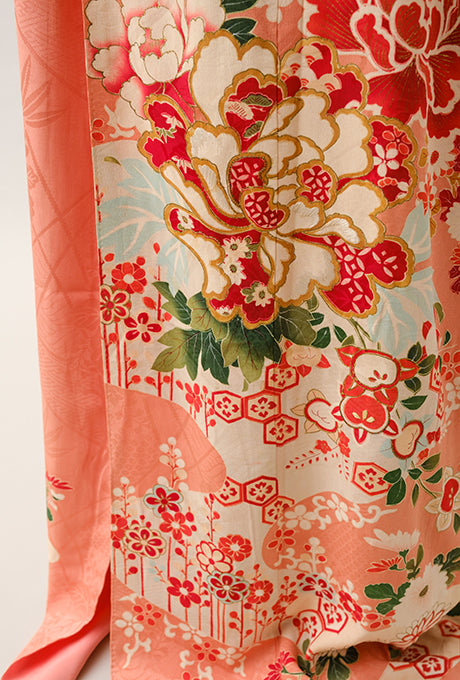 Kimono and Obi Sash Vintage 100% Silk Embroidered Gown Robe Velnica From Japan
