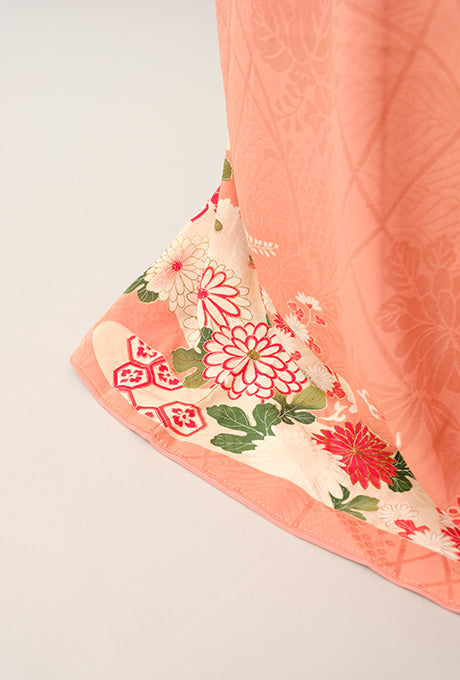Kimono and Obi Sash Vintage 100% Silk Embroidered Gown Robe Velnica From Japan