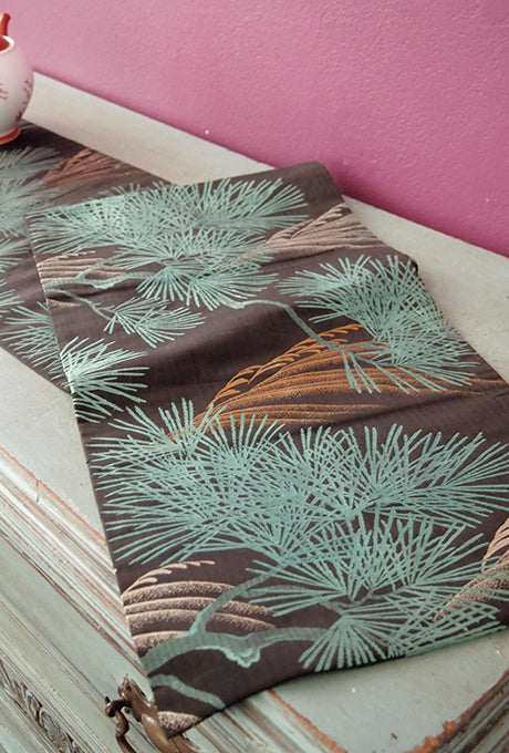 Obi Table Runner Tapestry 100% Silk Kimono Interior Decoration Velnica From Japan